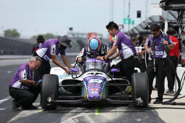 Takuma Sato marks a fastest lap two days in a row