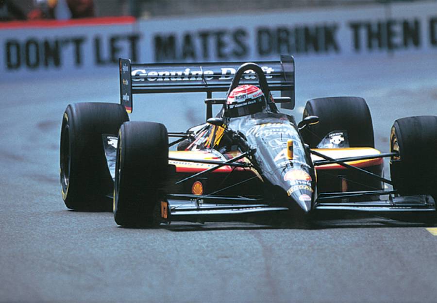 The opening round of the 1994 PPG IndyCar World Series, which was the first time for HONDA to participate. The driver was Bobby Rahal.