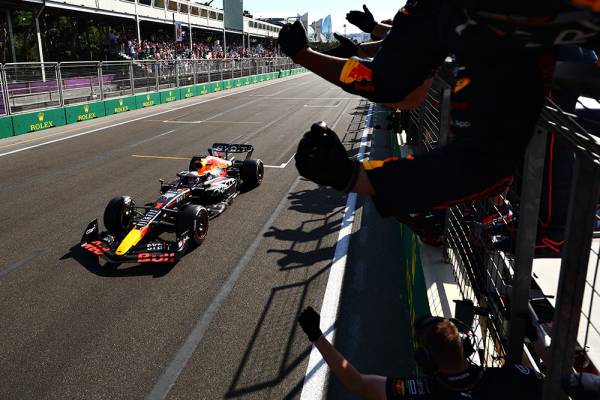 Oracle Red Bull Racingが今季3度目の1-2フィニッシュ