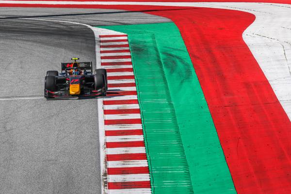 岩佐歩夢、6番手スタートから8番手フィニッシュ レース後タイムペナルティーが科され10位に終わる