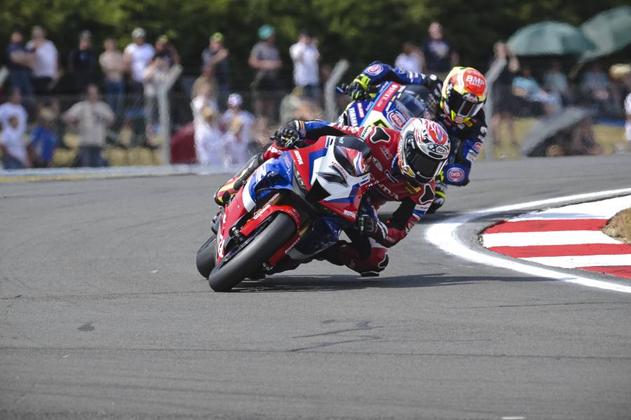 Hard-earned points for Team HRC at Donington