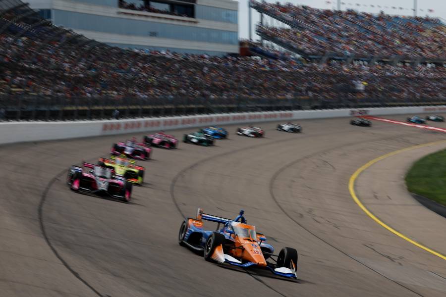 Honda’s Dixon Runs Fifth, Johnson Features at Iowa Speedway