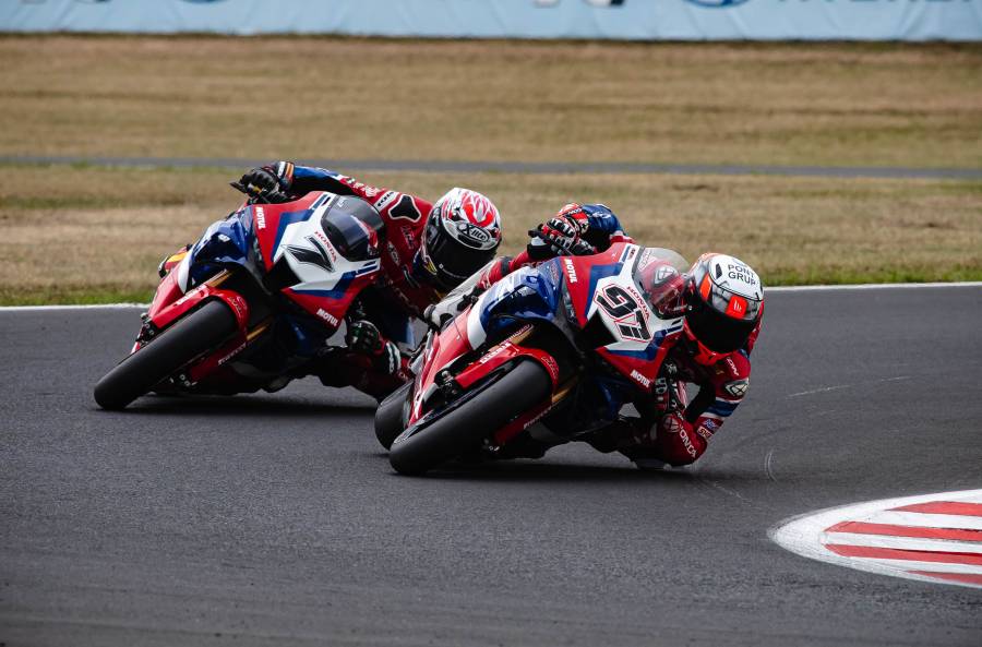 Top seven for Vierge in race 2, a blameless Lecuona forced to retire