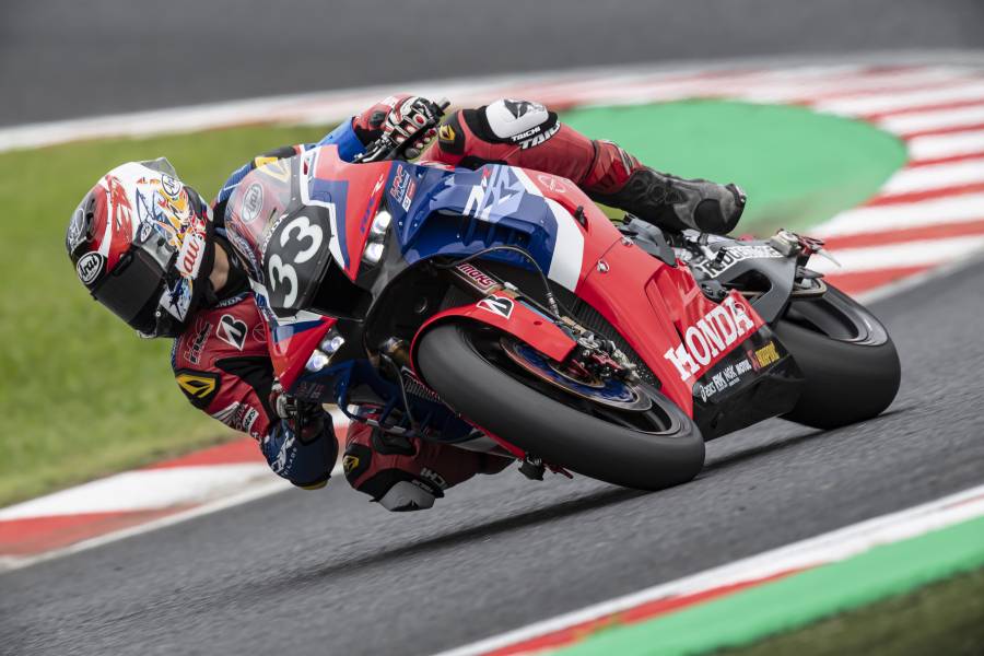 Team HRC Leads Two Hours into Suzuka 8 Hours