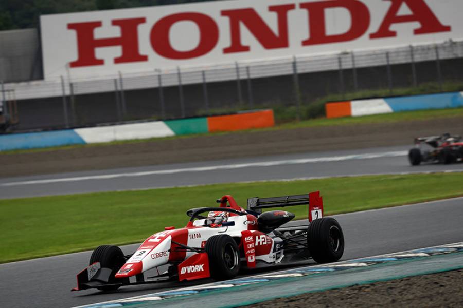 Kakunoshin Ohta and Iori Kimura both on the podium