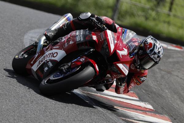 渡辺一馬が國峰啄磨との一騎打ちを制してポール・トゥ・ウイン。高橋裕紀が3位に入りHonda勢が表彰台独占