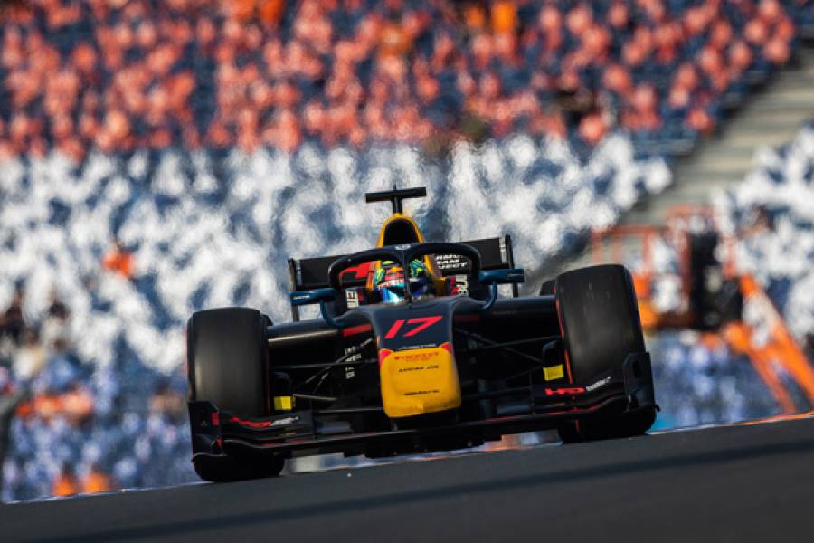 Starting from 5th, Ayumu Iwasa finishes on the podium in 3rd after a stormy race with a red flag and three SC interventions