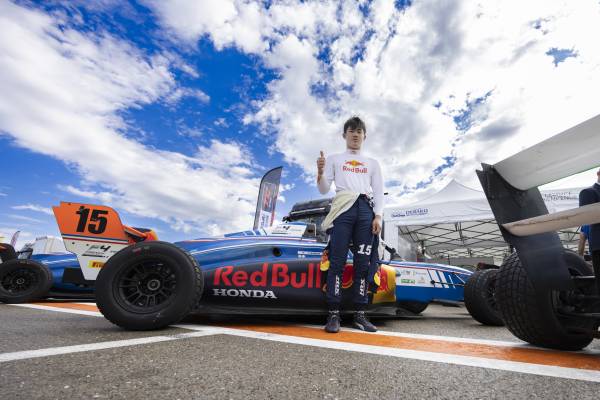 A weekend of ups and downs at the undulating Ledenon in French F4