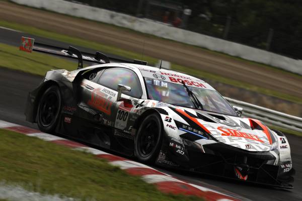 STANLEY NSX-GTが2列目4番グリッドを獲得。Astemo NSX-GTは5番手から決勝へ