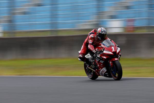 渡辺一馬が3連勝。國峰、高橋らHonda勢が表彰台を独占