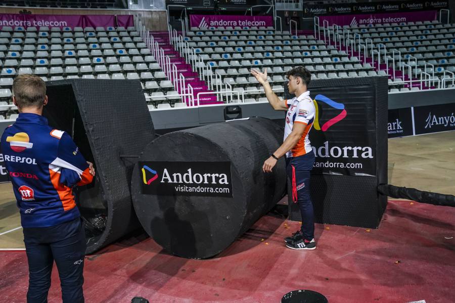 Toni Bou takes gold at the X-Trial of Andorra