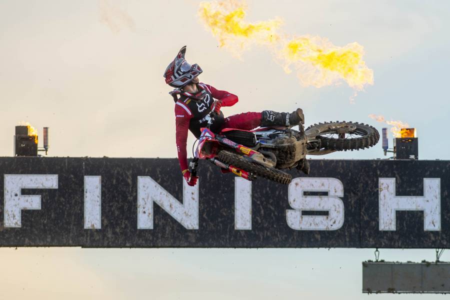 【2020シーズン総集編】CRF450RWを駆るティム・ガイザーが圧倒的な速さを見せつけ、タイトル連覇を達成