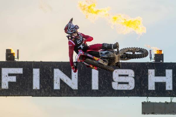 【2020シーズン総集編】CRF450RWを駆るティム・ガイザーが圧倒的な速さを見せつけ、タイトル連覇を達成