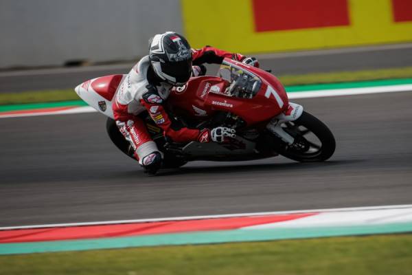Pratama takes commanding Mandalika victory in Race 1