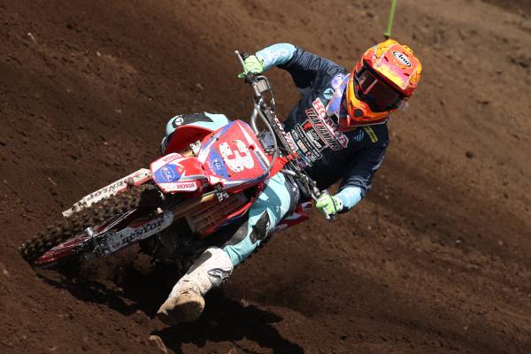 【2022シーズン総集編 LADIES】王者川井の猛追もわずかに届かず、久保が初のチャンピオンに輝く