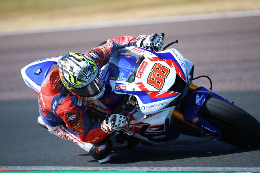 Ryo Mizuno in Round 6, Thruxton