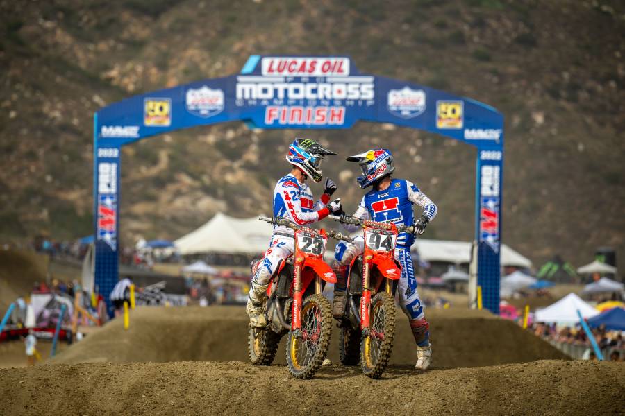 Sexton and Roczen 1-2 in the opening round at Fox Raceway