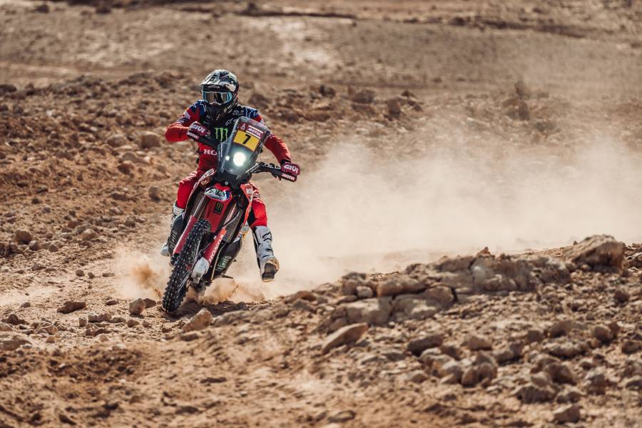 Pablo Quintanilla in Stage 6