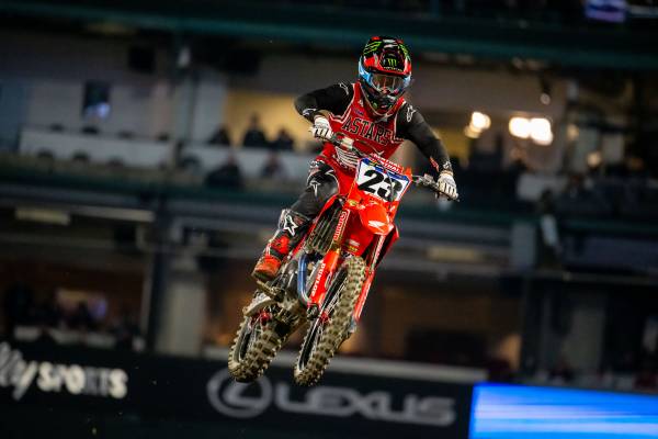 Jett Lawrence Wins 250 West AMA Supercross Opener at Anaheim 1