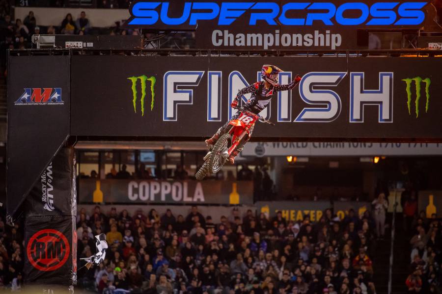 Jett Lawrence Wins 250SX West at Oakland Supercross