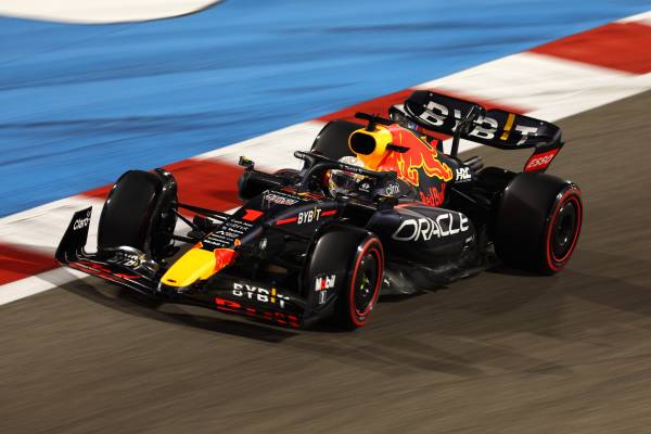 Oracle Red Bull Racing dominates first row