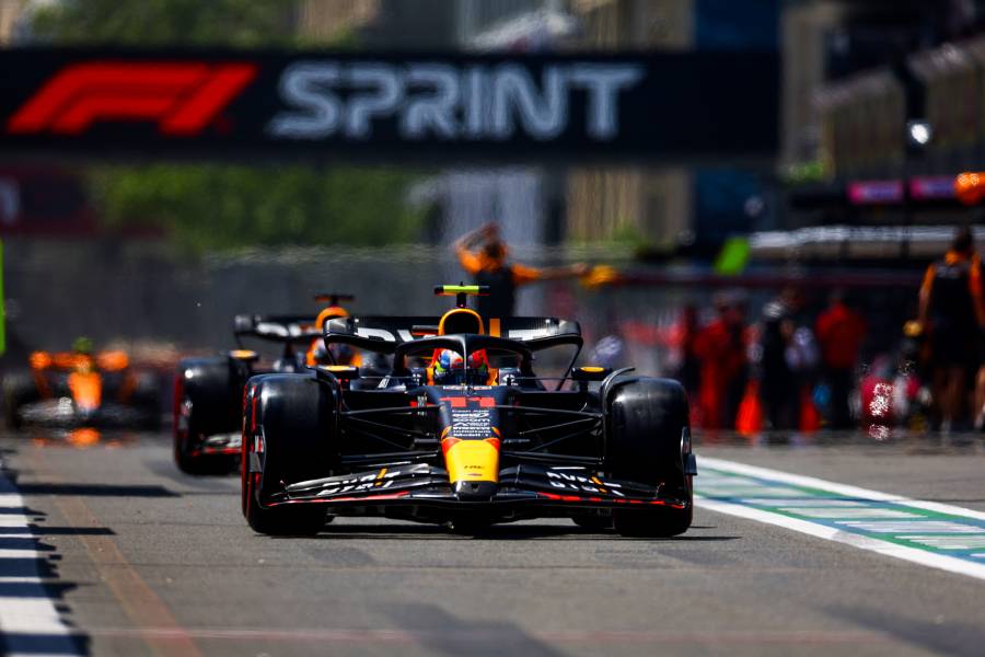 Sergio Perez wins the first sprint of the season