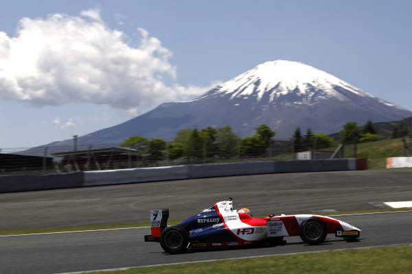 Tosei Moriyama takes 9th place and points