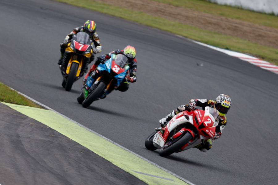 小山知良が2位表彰台を獲得