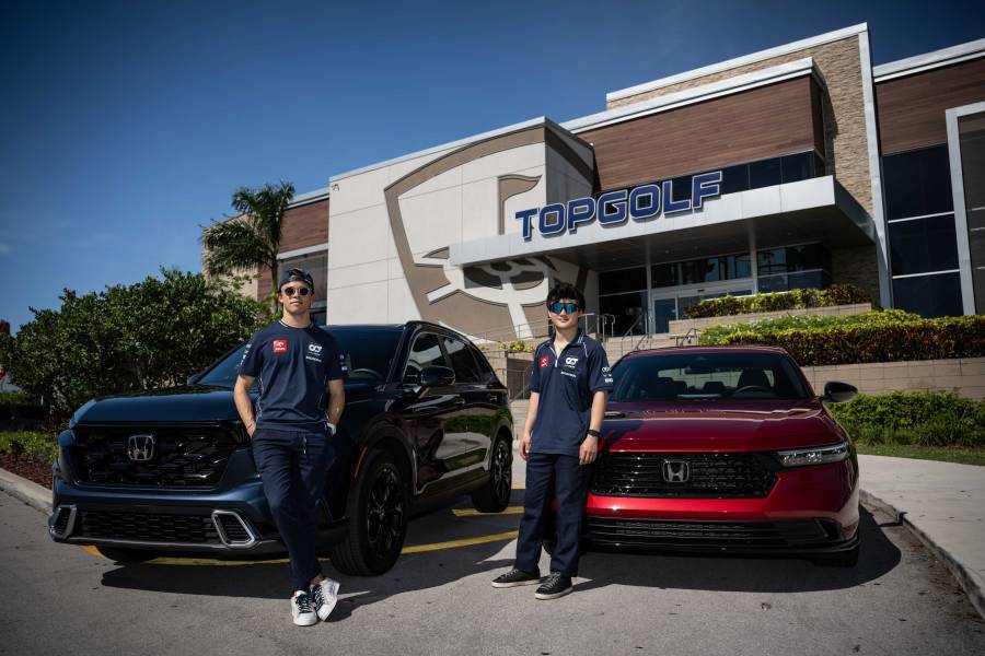 A 360 yard drive with Yuki Tsunoda and Nyck de Vries