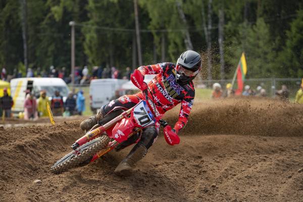 Mixed results for Fernandez at a rain-hit MXGP of Latvia