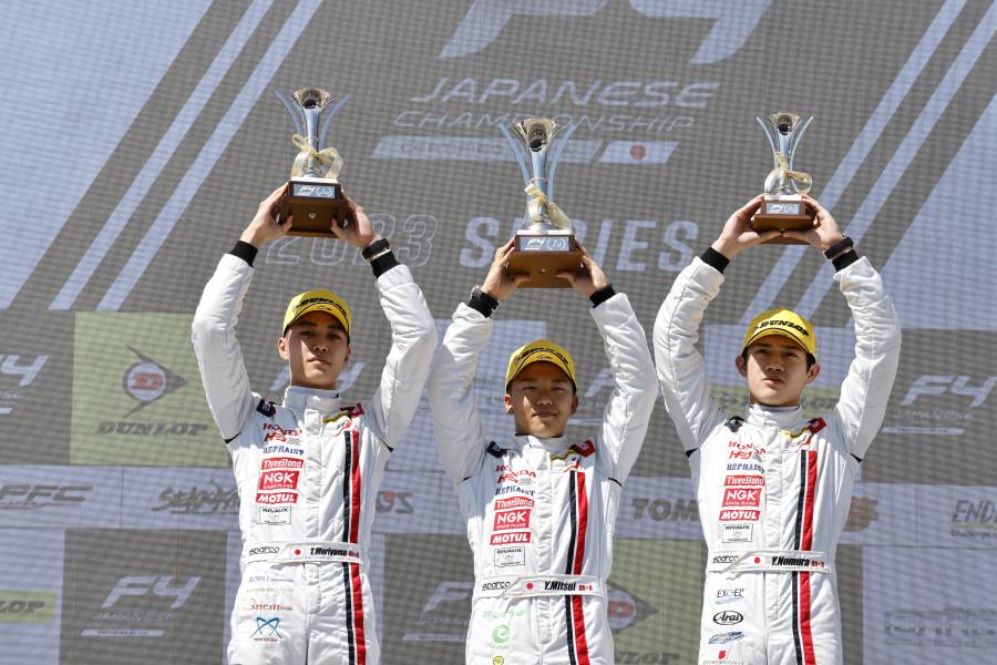 鈴鹿大会、チームメート2人を抑えて表彰台の中央に立った三井