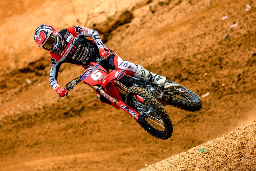 大倉由揮が両ヒートとも4位。大城魁之輔は転倒リタイア