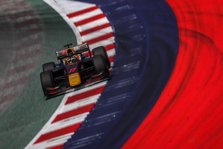 Pre-race rain affects tyre choice and race results Starting from 16th Ayumu Iwasa comes 11th