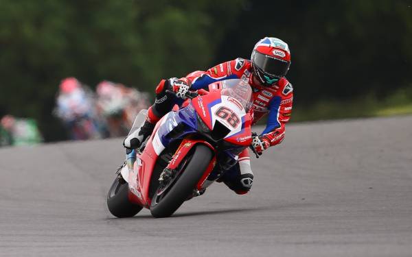 Sunday at Snetterton brings frustration for Honda Racing UK