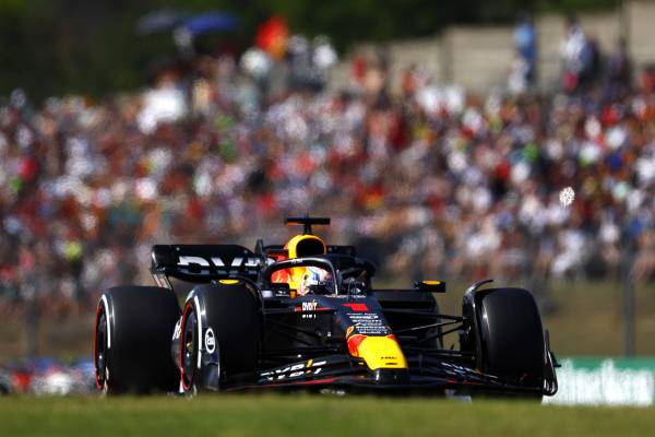マックス・フェルスタッペンがハンガリーGPでフロントロー2番手