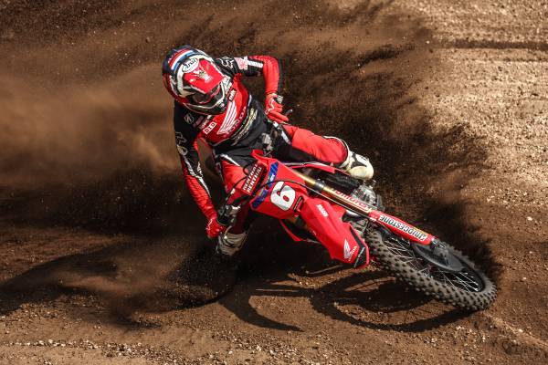 大倉由揮が、ヒート2でトップに肉薄する走りを披露して2位獲得