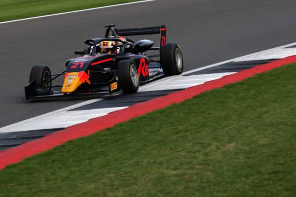 Souta Arao Scores Points in Round 5