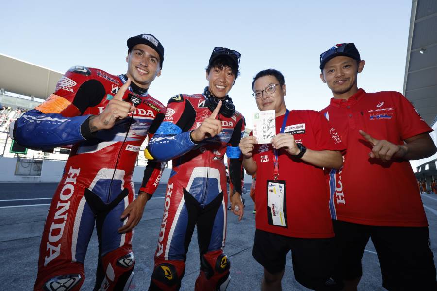 Team HRC with 日本郵便が2年連続でポールポジションを獲得