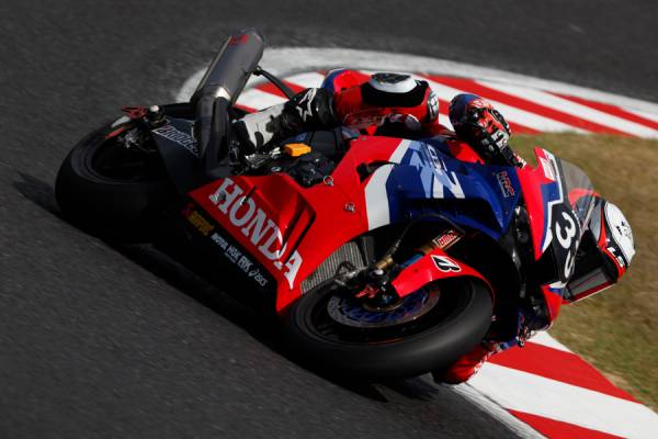 Team HRC with Japan Post Laps Everyone by Halfway Mark