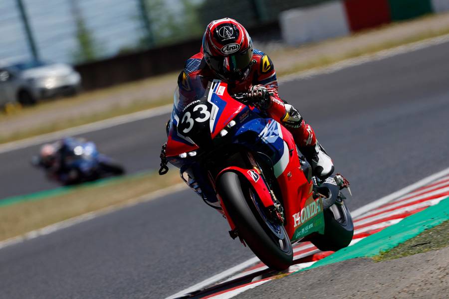 Team HRC with Japan Post Still Leads After 6 Hours