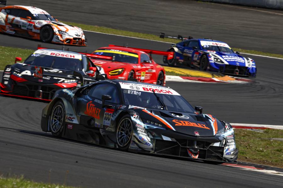 【2023シーズン中間レビュー】 4戦で5台全車が表彰台登壇。STANLEY NSX-GTがランキング3番手で後半戦へ