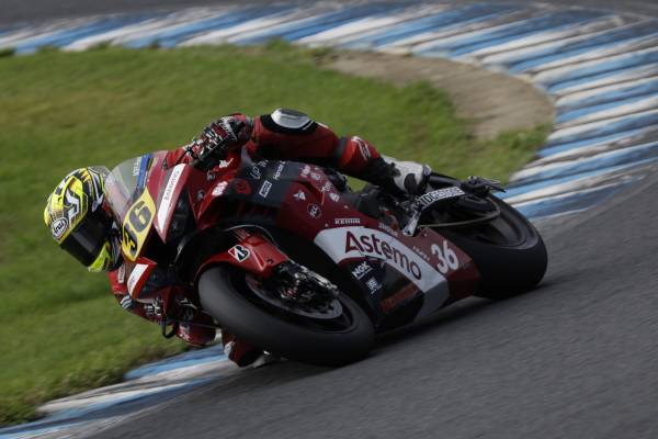 トップ争いを演じた水野が2位表彰台を獲得