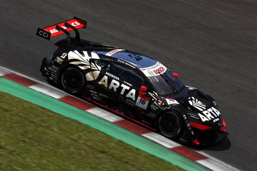 ARTA MUGEN NSX-GT(#16)がポールポジションを獲得、Astemo NSX-GTは3番手から決勝へ