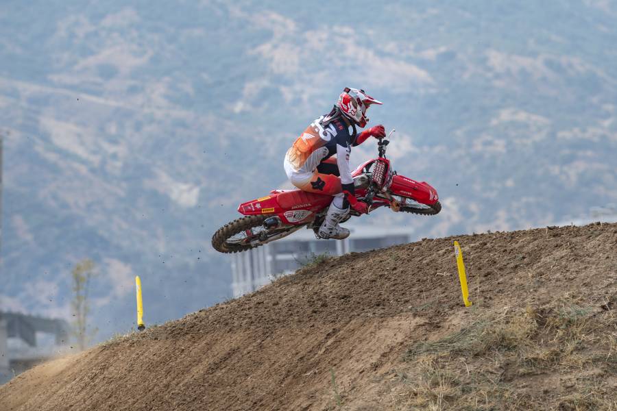 Gajser on pole as storm disrupts MXGP of Turkiye qualification