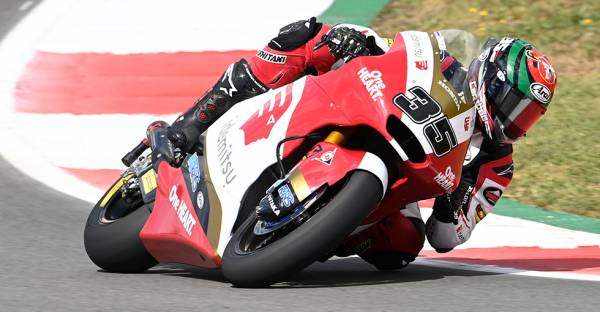 天候に苦しみ、チャントラが14番手、小椋が21番手で初日を終える