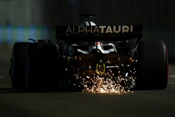 Liam Lawson Qualifies P10 for Singapore GP