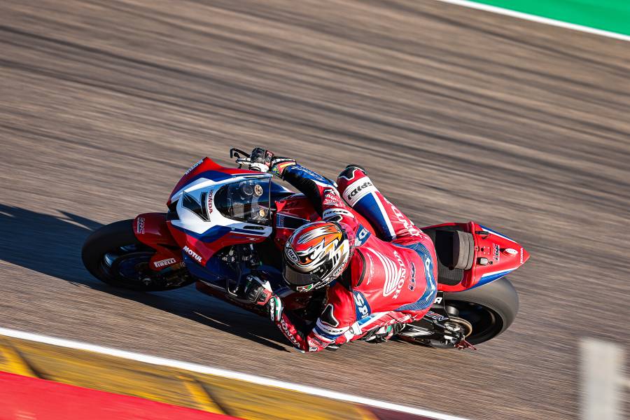 Top ten for Lecuona in WorldSBK Race 1 at Aragón, Vierge 12th