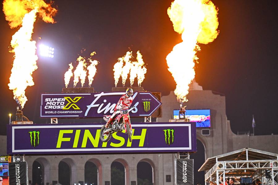 NEWS FLASH: Jett Lawrence Wins Inaugural SuperMotocross 450 Championship