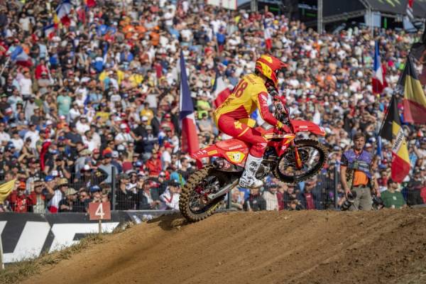 Team HRCのライダーたちがMXoNの予選レースで躍動