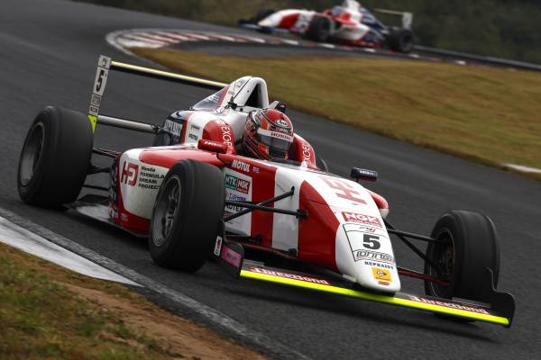 Mitsui Takes 3rd Place on the Podium